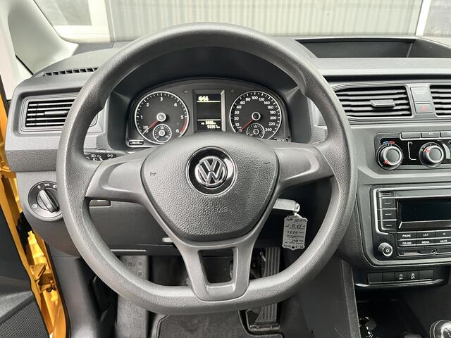 Volkswagen CADDY 2.0 TDI L1H1 Airco Cruise controle Trekhaak 1400kg trekgewicht Parkeersensoren achter Schuifdeur Telefoon verbinding 1e eigenaar Euro 6 bpm vrij voor particulier gebruik !!