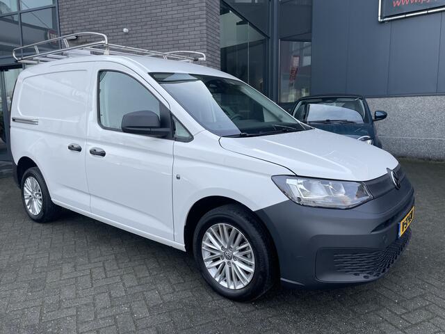 Volkswagen CADDY Cargo 2.0 TDI Comfort Airco - Apple carplay - Cruise control - Parkeersensor achter - Radio - Tussenschot volledig - Zijschuifdeur rechts - Stuur multifunctioneel - Start/stop systeem alu imperial 16 inch alu velgen betimering en kasten achterin