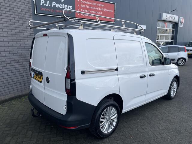 Volkswagen CADDY Cargo 2.0 TDI Comfort Airco - Apple carplay - Cruise control - Parkeersensor achter - Radio - Tussenschot volledig - Zijschuifdeur rechts - Stuur multifunctioneel - Start/stop systeem alu imperial 16 inch alu velgen betimering en kasten achterin