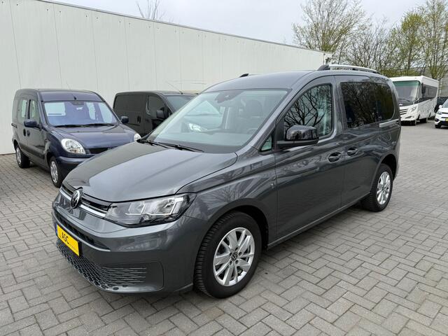 Volkswagen CADDY 1.5 TSI Rolstoelauto L1 Automaat 3+1 of 5+0 - Alle opties - Bodemverlaging - Rolstoelvervoer