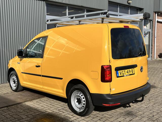 Volkswagen CADDY 2.0 TDI L1H1 Imperiaal Airco Cruise controle Trekhaak 1400kg trekgewicht Parkeersensoren achter Schuifdeur Telefoon verbinding 1e eigenaar Euro 6 bpm vrij voor particulier gebruik !!