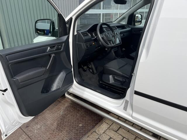 Volkswagen CADDY 1.2 TSI L1H1 Benzine met Airco Cruise controle Achterklep Parkeersensoren achter Schuifdeur Telefoon verbinding Navigatiesysteem Apple carplay Bpm vrij voor particulier gebruik!!