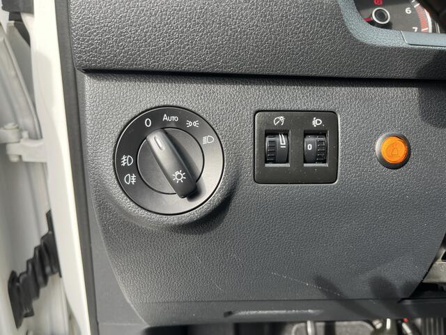 Volkswagen CADDY 1.2 TSI L1H1 Benzine met Airco Cruise controle Achterklep Parkeersensoren achter Schuifdeur Telefoon verbinding Navigatiesysteem Apple carplay Bpm vrij voor particulier gebruik!!