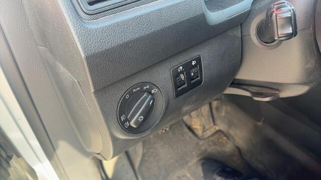 Volkswagen CADDY 2.0 TDI L1H1 BMT Highline MOOIE INBOUW / NAVI / AIRCO / PDC / BLUETOOTH / CRUISE / NL-AUTO