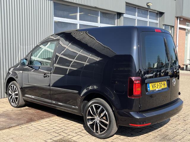 Volkswagen CADDY 2.0 TDI L1H1 C-Edition Airco Cruise controle Apple carplay Parkeersensoren achter Schuifdeur Telefoon verbinding Stuurwielbediening Navigatiesysteem Euro 6 Bpm vrij voor particulier gebruik!!