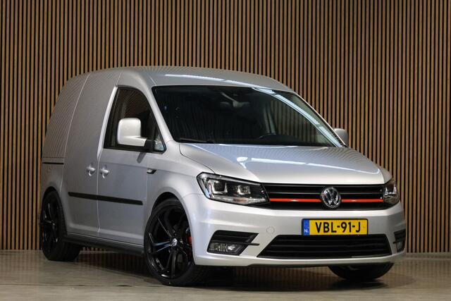 Volkswagen CADDY 2.0 TDI 185 PK DSG R-Line | Camera | CarPlay | Alarm | ACC | Lane Assist | Trekhaak | Navigatie | PDC | DAB | Nieuwe APK | NAP Logisch