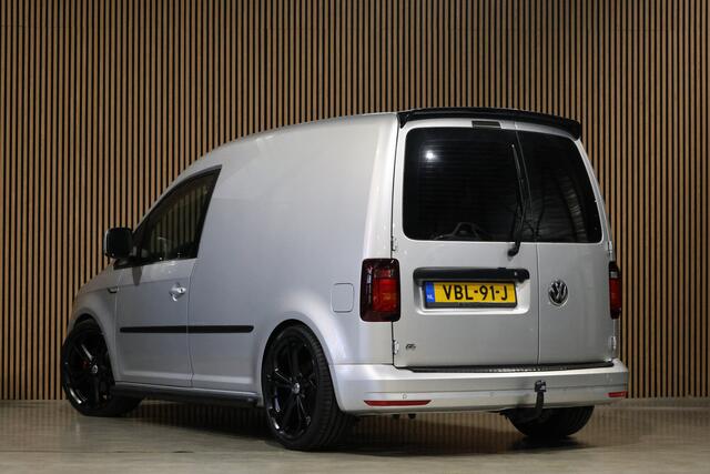 Volkswagen CADDY 2.0 TDI 185 PK DSG R-Line | Camera | CarPlay | Alarm | ACC | Lane Assist | Trekhaak | Navigatie | PDC | DAB | Nieuwe APK | NAP Logisch