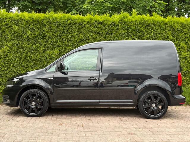 Volkswagen CADDY FULL BLACK EDITION 1.6 TDI L1H1 Airco / Cruise / Navi / Parkeersensoren