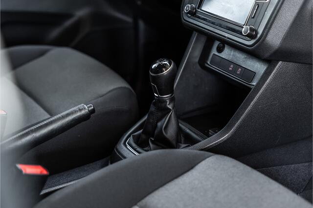 Volkswagen CADDY 2.0 TDI Exclusive | Marge | BTW & BPM Vrij | ACC | Bi-Xenon | Navigatie | CarPlay | Trekhaak | Alarm | DAB | Orig. NL Auto | Nieuwe APK | NAP Logisch