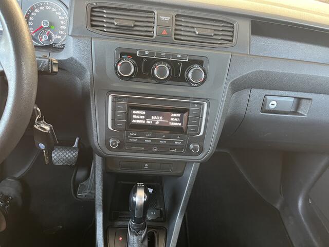 Volkswagen CADDY 2.0 TDI L1H1 DSG Airco Cruise controle Trekhaak 1500kg trekgewicht Automaat Parkeersensoren achter Schuifdeur Telefoon verbinding Euro 6