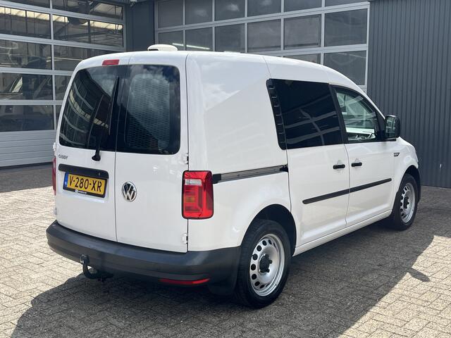 Volkswagen CADDY 1.4 TSI Benzine 126pk Airco Cruise control Trekhaak 1500kg Schuifdeur Kastinrichting Bluetooth verbinding Dealer onderhouden 1e eigenaar