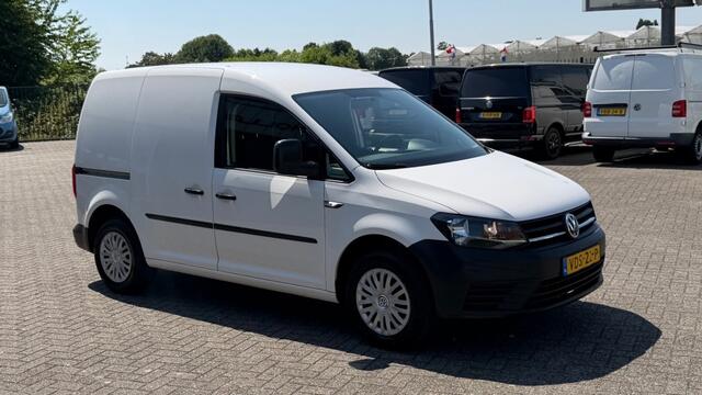 Volkswagen CADDY 2.0 TDI 75KW 102PK EURO 6 AIRCO/ NAVIGATIE/ TREKHAAK/ PARKEERSENSOREN