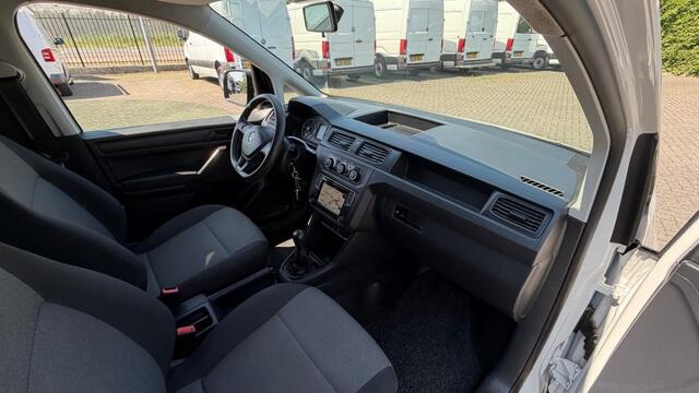 Volkswagen CADDY 2.0 TDI 75KW 102PK EURO 6 AIRCO/ NAVIGATIE/ TREKHAAK/ PARKEERSENSOREN