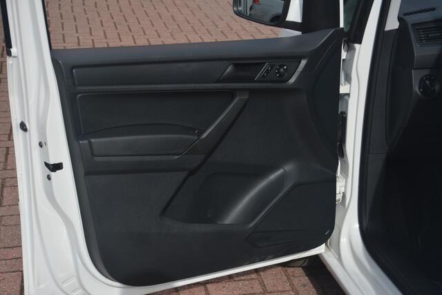 Volkswagen CADDY 2.0 TDI L1H1 BMT Trendline | Airco | Carplay | Camera | Leer | Elek.ramen | Trekhaak | NAP!! |