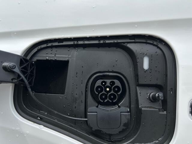 Volkswagen CADDY Cargo 1.5 TSI eHybrid 150PK DSG | Trekhaak | App connect | Laadvloer