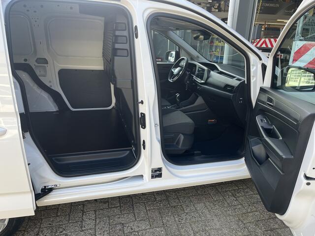 Volkswagen CADDY Cargo 2.0 TDI 102pk Trekhaak Carplay Digitaal display Stuurwielbediening Parkeersenoren achter Airco Cruise controle Euro 6 Apple 1500kg trekgewicht