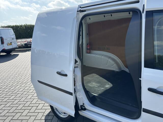 Volkswagen CADDY 2.0 TDI EURO 6 / L1H1 / UNIEK 29.543 KM NAP !! / 1e EIGENAAR / AIRCO / NAVI / APPLE CARPLAY / ANDROID AUTO