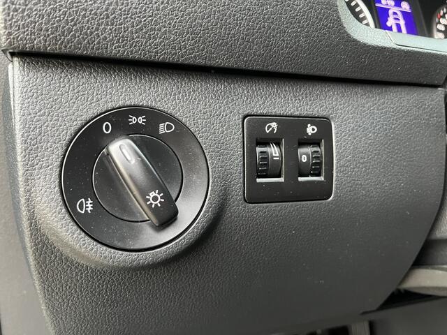 Volkswagen CADDY 2.0 TDI L1H1 Airco Cruise controle Trekhaak 1500kg trekgewicht Parkeersensoren achter Telefoonverbinding Lichtmetalenvelgen Euro 6