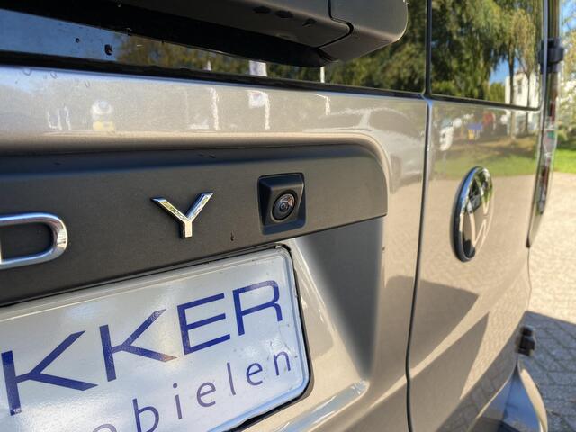 Volkswagen CADDY Cargo 2.0 TDI 1st Edition 180 PK! Mee-gespoten bumpers / Virtueel dashboard / Dodehoek / ACC / 220v aansluiting / parkeersensoren+camera achter /Carplay / Trekhaak /Airco