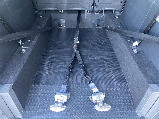 Volkswagen CADDY MAXI 5+1 Rolstoelauto 1.4 TSI Comfortline 5p (Mooie complete 5+1 Rolstoelauto met automaat!)