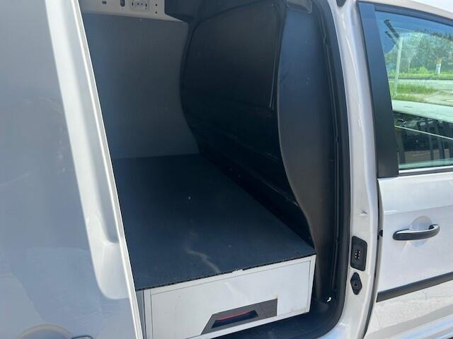 Volkswagen CADDY MAXI 1.4 TGI L2H1 EcoFuel Comfortline AIRCO I MULTIMEDIA I CRUISE CONTROL I 1e EIGENAAR I COMPLETE ONDERHOUDSHISTORIE 220 VOLT INSTALLATIE MET INVERTER