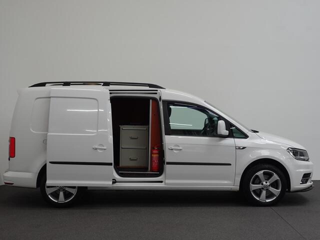 Volkswagen CADDY MAXI 150pk Automaat L2H1 Euro6 Parkeersensoren achter Cruise Control Airco 17"velgen Achterklep APK tot 04-2026