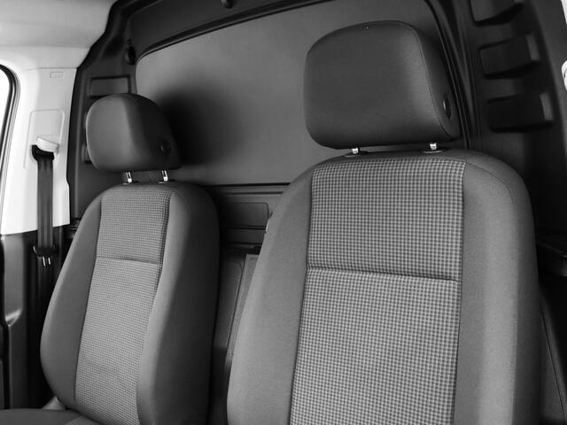 Volkswagen CADDY MAXI Cargo 2.0TDi 122pk DSG Comfort · Apple/Android Car Play · Navigatie · P-Sensoren · Trekhaak · Cruise Control · 16'' Inch · Garantie t/m 15-01-2028 of 100.000km