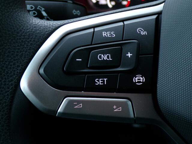 Volkswagen CADDY MAXI 1.5 TSI 7p, Trekhaak / Navigatie / Climate Control / Sensoren / Stoelverwarming / Cruise Control / 16'' LMV