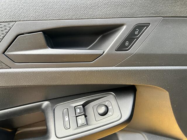 Volkswagen CADDY MAXI Cargo 2.0 TDI Airco Cruise controle Trekhaak 1400kg Telefoon voorbeiding Schuifdeur Betimmering in laadruimte 1e Eigenaar Euro 6 Bpm vrij voor ondernemers !!