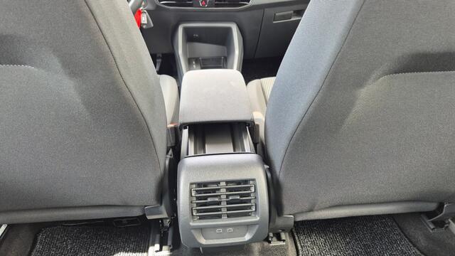 Volkswagen CADDY MAXI 6-persoons Rolstoelauto Taxi automaat