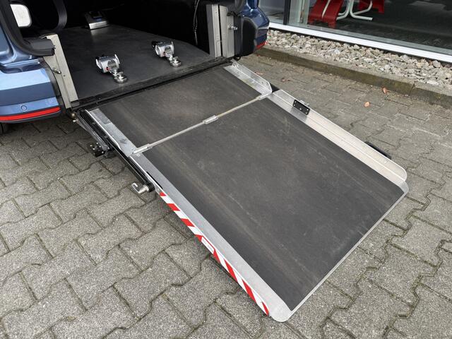 Volkswagen CADDY MAXI 5+1 Rolstoelauto 1.4 TSI Comfortline 5p (Prachtig uitgevoerde Rolstoelauto met automaat!)