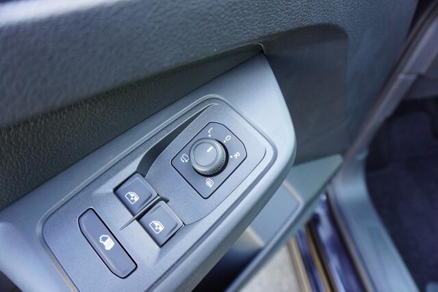 Volkswagen CADDY MAXI Cargo L2 122pk Automaat Style Apple Carplay Digitaal dashboard Navigatie ACC Cruise control 17" Velgen Parkeersensoren