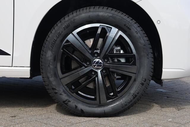 Volkswagen CADDY MAXI Cargo Flexible 1.5 TSI Flexible eHybrid Limited Edition 115PK / 85kW, Dodehoekdetectie (Side Assist), adaptieve cruise control (ACC), elektrisch verstel-, verwarm- en inklapbare buitenspiegels, achteruitrijcamera (Rear View), parkeersensoren voor en achter (PDC), trekhaak, navigatie, Apple Carplay & Android Auto, DAB+, verwarmbare voorstoelen, keyless start, 17" 'Vulcano' LMV, multifunctioneel lederen stuurwiel etc.