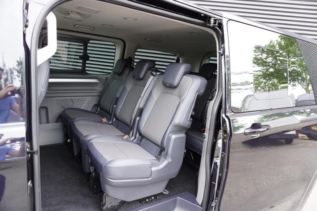 Volkswagen CARAVELLE Elektrisch E-Caravelle 32 L1H1 Style 2 Schuifdeuren 64 kWh 9 persoons LED Apple Carplay Camera ACC Cruise control Digitaal Dashboard