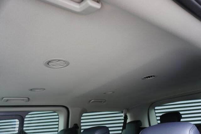 Volkswagen CARAVELLE Elektrisch E-Caravelle 32 L1H1 Style 2 Schuifdeuren 64 kWh 9 persoons LED Apple Carplay Camera ACC Cruise control Digitaal Dashboard