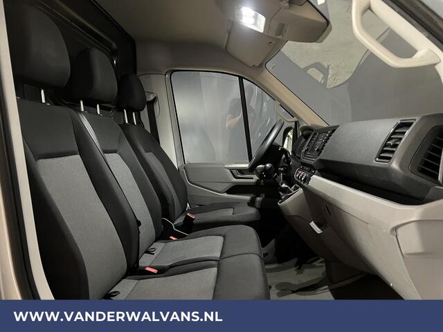 Volkswagen CRAFTER 2.0 TDI 140pk L3H3 L2H2 Euro6 Airco | 3000kg trekvermogen | Apple Carplay Android Auto, Parkeersensoren, Bijrijdersbank