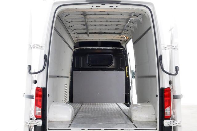 Volkswagen CRAFTER 50 2.0 TDI 177pk L4H3 (L3H2) Dubbel lucht/Navi/Camera 10-2018