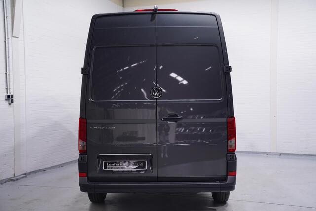 Volkswagen CRAFTER 2.0 TDI 177 pk L3H3 DSG Aut. LED Koplampen Navi, Camera, App Connect, PDC V+A, 3-Zits, Nieuw uit Voorraad
