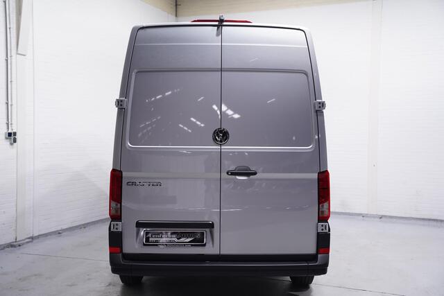 Volkswagen CRAFTER 2.0 TDI 140 pk L3H3 DSG Aut. Navi, Camera, 3-Zits Apple Carplay, Cruise Control, PDC V+A, Nieuw uit voorraad