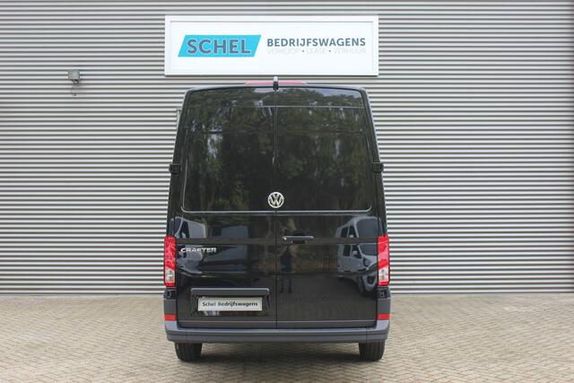 Volkswagen CRAFTER 35 2.0 TDI L3H3 177pk - LED koplampen - Navigatie - Geveerde stoel - Cruise - Camera - DAB - Parkeersensoren - Rijklaar