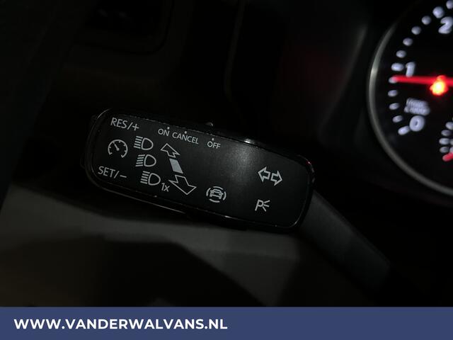 Volkswagen CRAFTER 2.0 TDI 140pk L3H2 L2H1 Euro6 Airco | Cruisecontrol | 3 zitplaatsen 3000kg trekvermogen