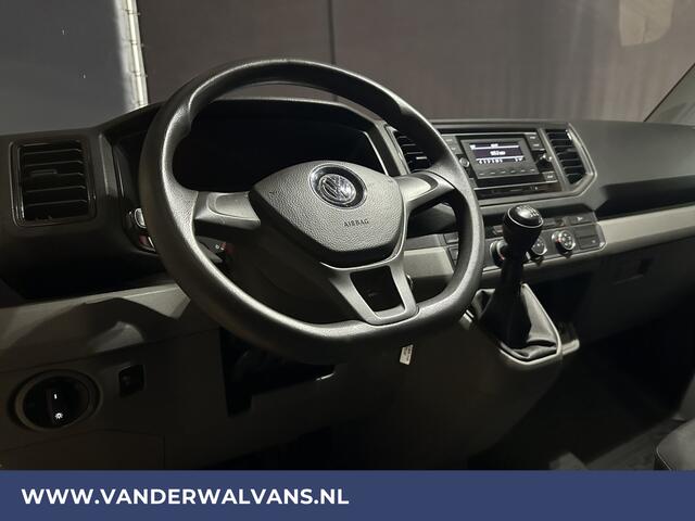 Volkswagen CRAFTER 2.0 TDI 140pk L3H2 L2H1 Euro6 Airco | Cruisecontrol | 3 zitplaatsen 3000kg trekvermogen