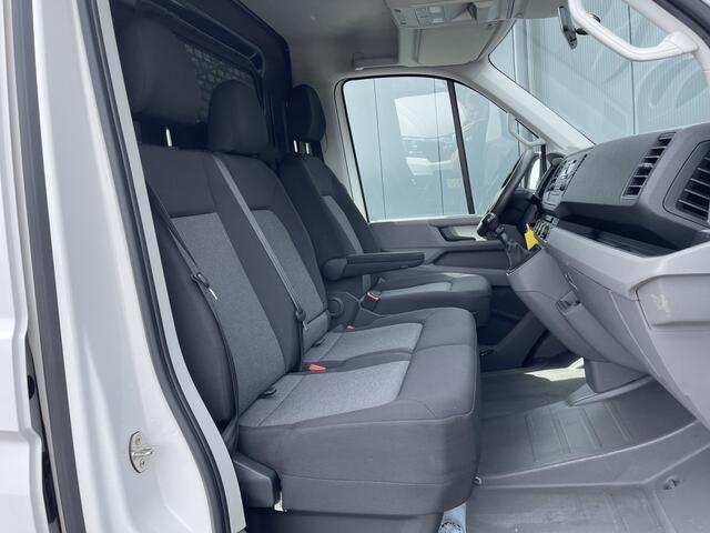 Volkswagen CRAFTER 2.0 TDI 177 PK / L3H2 / AIRCO / BIJRIJDERSBANK / STANDKACHEL / TREKHAAK