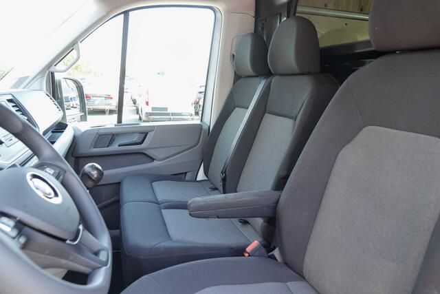 Volkswagen CRAFTER L3H3 2.0Tdi 140Pk | Trekhaak | Reflex zilver