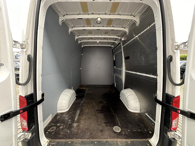 Volkswagen CRAFTER 35 2.0 TDI 140PK Euro6 L3H3 App Connect/cruise control