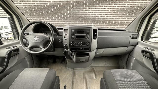 Volkswagen CRAFTER 35 2.0 TDI L2H1 DC | Imperiaal | PDC | Airco | Trekhaak | Radio