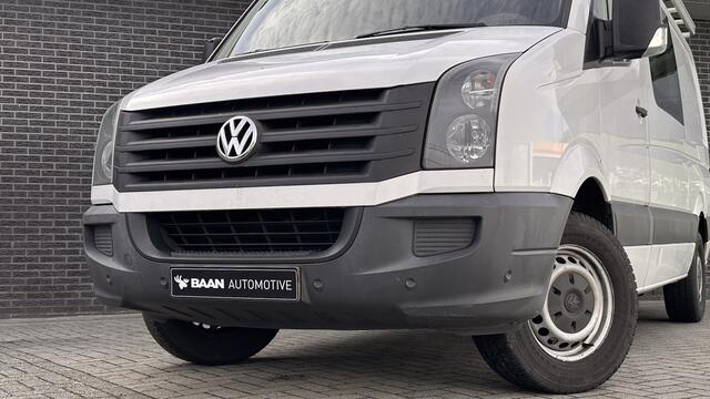 Volkswagen CRAFTER 35 2.0 TDI L2H1 DC | Imperiaal | PDC | Airco | Trekhaak | Radio