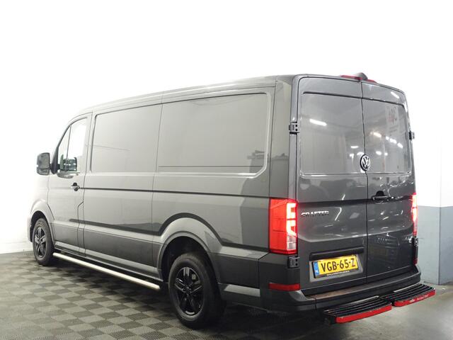 Volkswagen CRAFTER 35 2.0 TDI Highline DSG Automaat [ Euro 6 ] 3 Pers I Carplay I Navi I Sidebars I ErgoComfort I Full