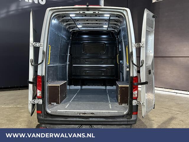 Volkswagen CRAFTER 2.0 TDI 141pk L3H3 L2H2 Euro6 Airco | Camera | Apple Carplay | Cruisecontrol Android Auto, Parkeersensoren, Bijrijdersbank