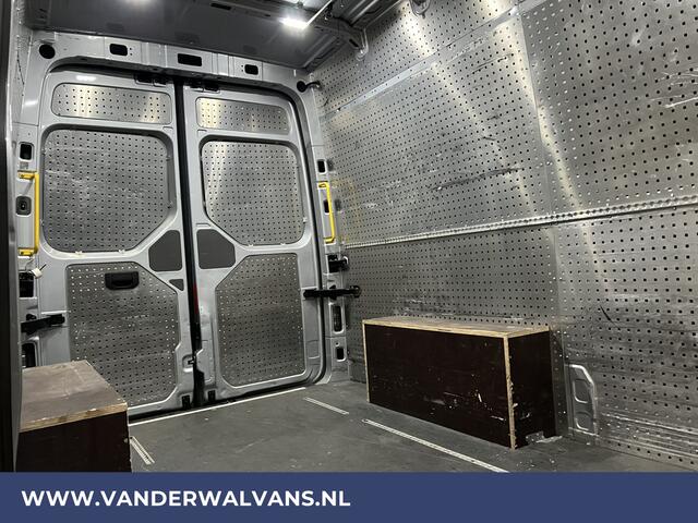 Volkswagen CRAFTER 2.0 TDI 141pk L3H3 L2H2 Euro6 Airco | Camera | Apple Carplay | Cruisecontrol Android Auto, Parkeersensoren, Bijrijdersbank